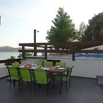 Nikola 펜션 포세다르예
