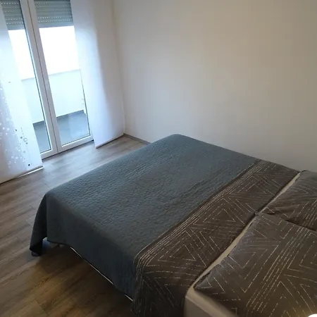Holiday home Nikola Posedarje