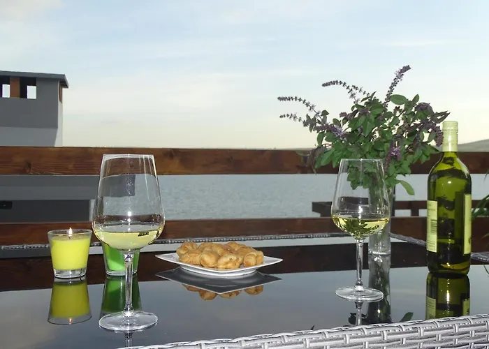 Nikola Holiday home