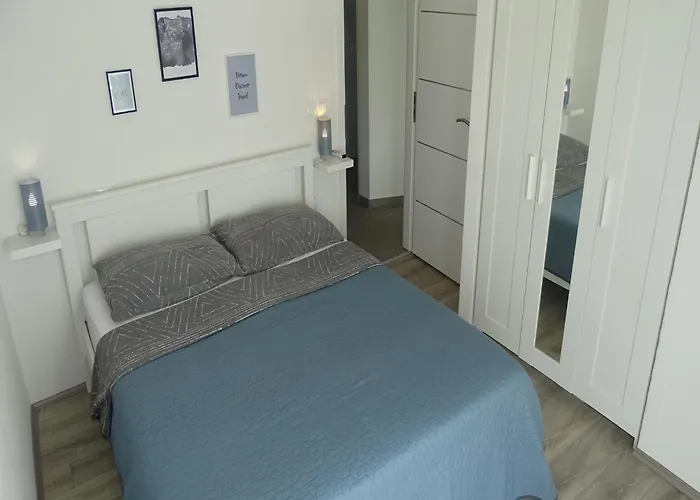 Nikola Holiday home Posedarje